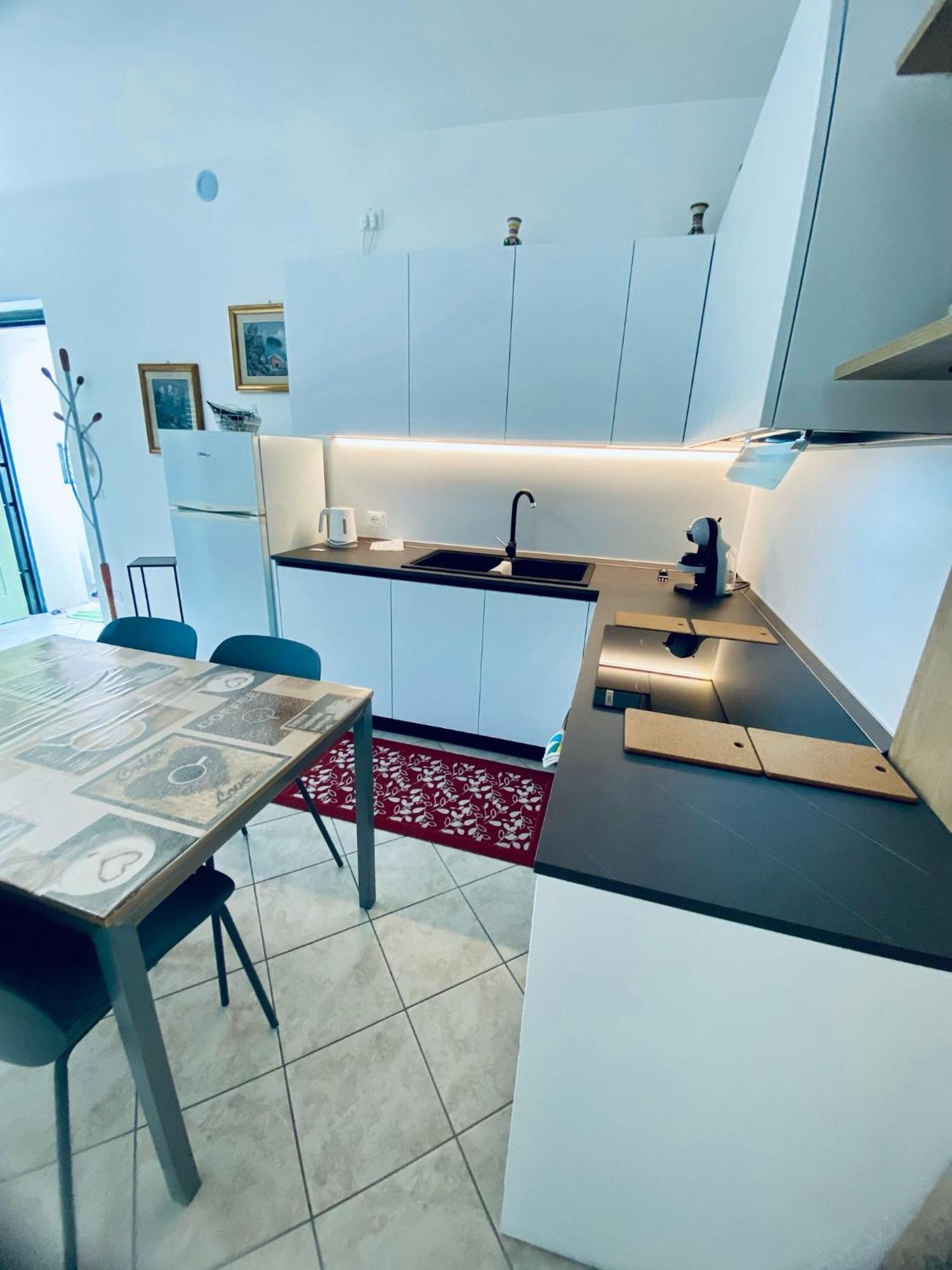 Alma Apartment Sirmione Ngoại thất bức ảnh