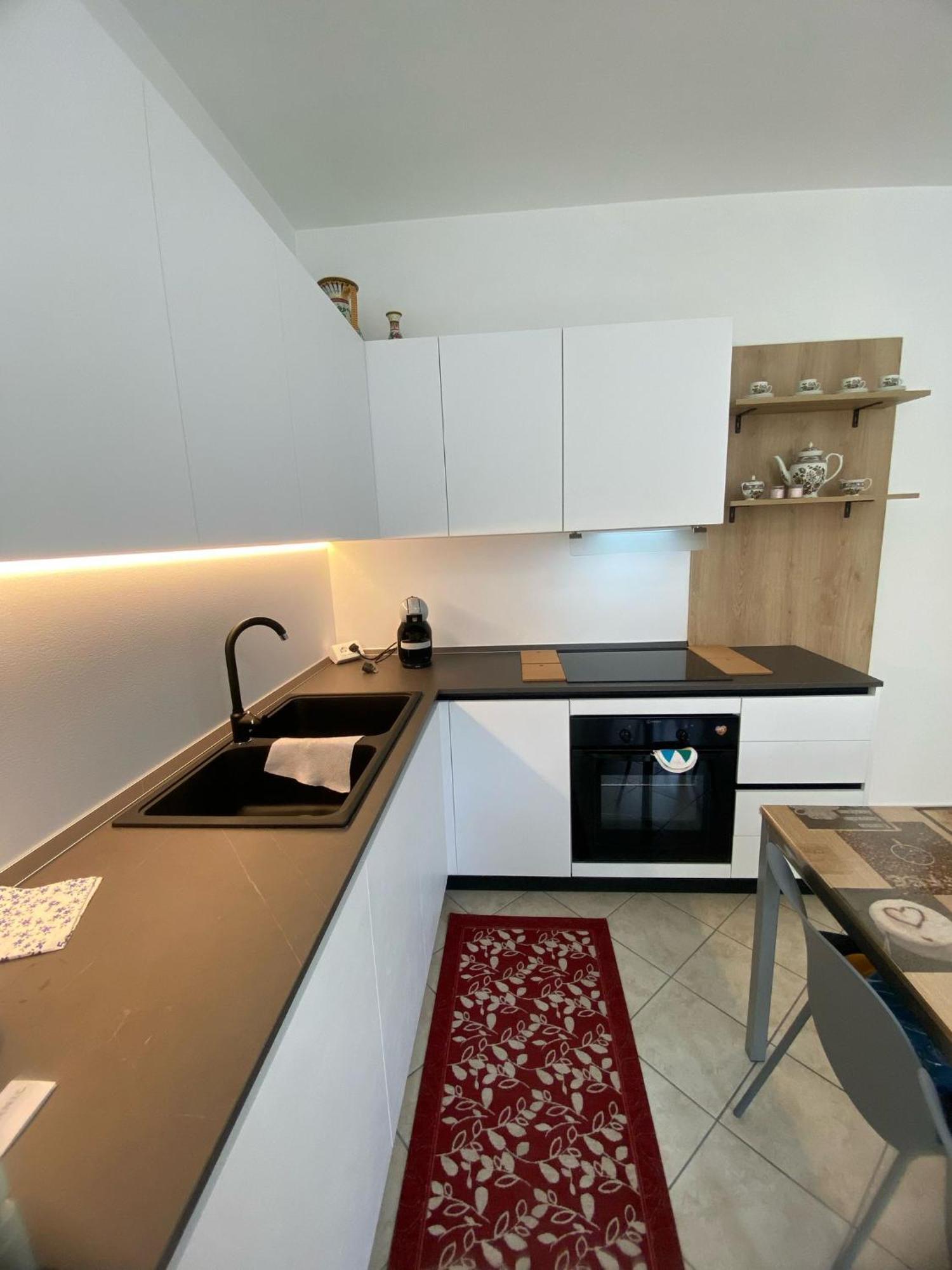 Alma Apartment Sirmione Ngoại thất bức ảnh