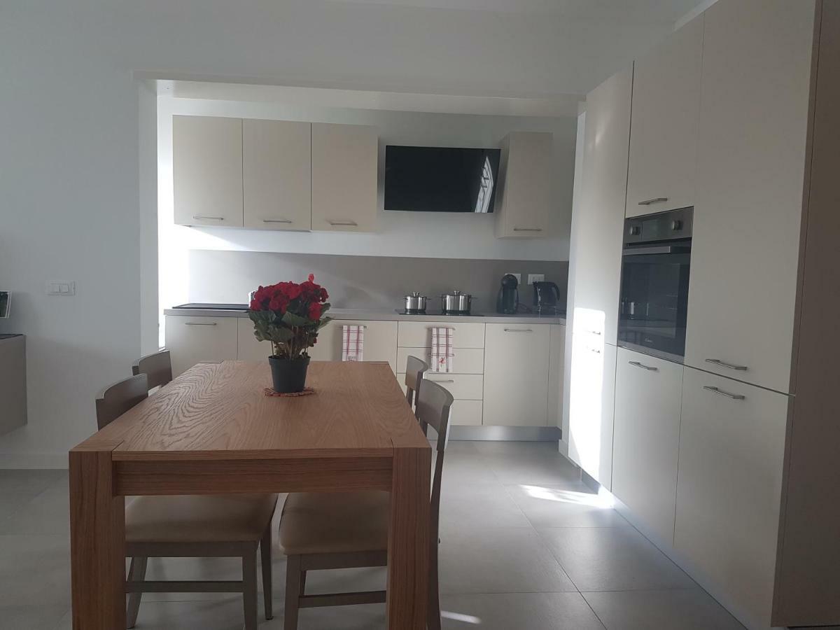 Alma Apartment Sirmione Ngoại thất bức ảnh