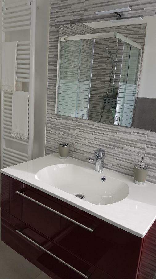 Alma Apartment Sirmione Ngoại thất bức ảnh